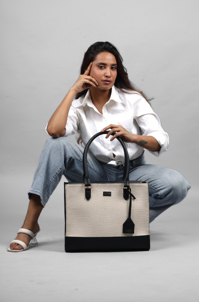 SHELLY TOTE BAG BLACK