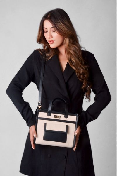 URBAN LUXE SLING BAG