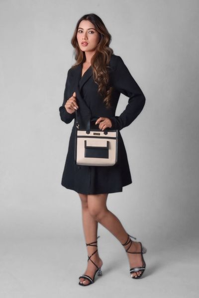 URBAN LUXE SLING BAG