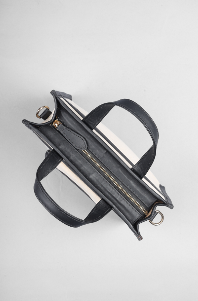 URBAN LUXE SLING BAG BLACK