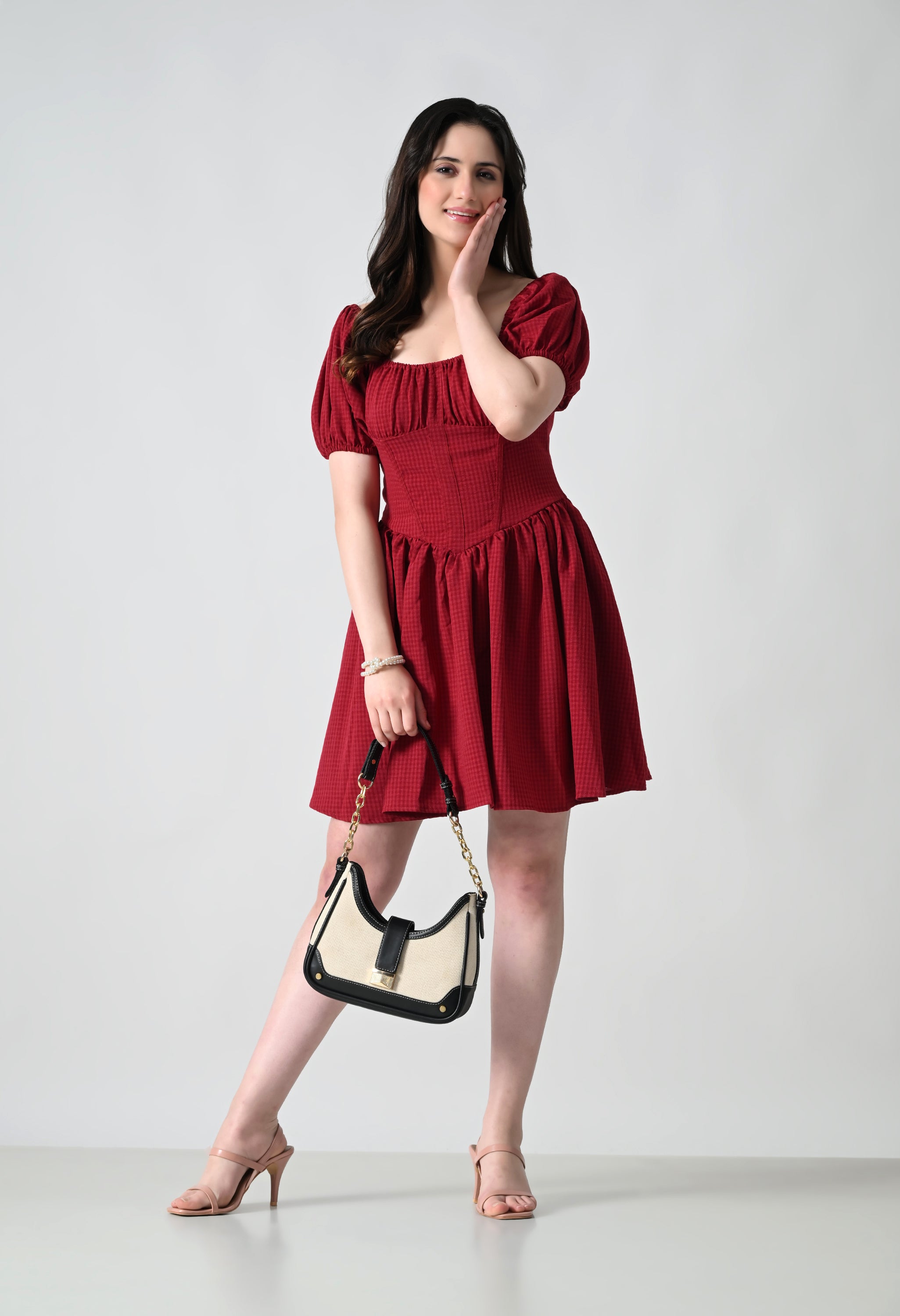 AOTE GIGI SLING BAG BLACK